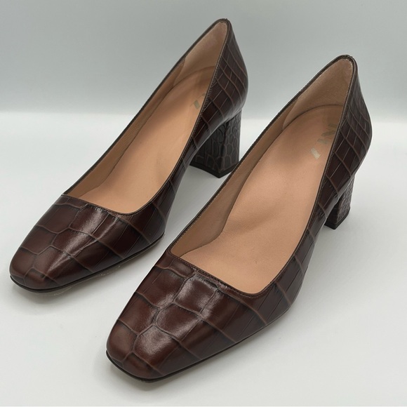 Inez Frida Heels in Mocha Croco | Brown Croc Embossed Leather Block Heel Pumps - Picture 3 of 10